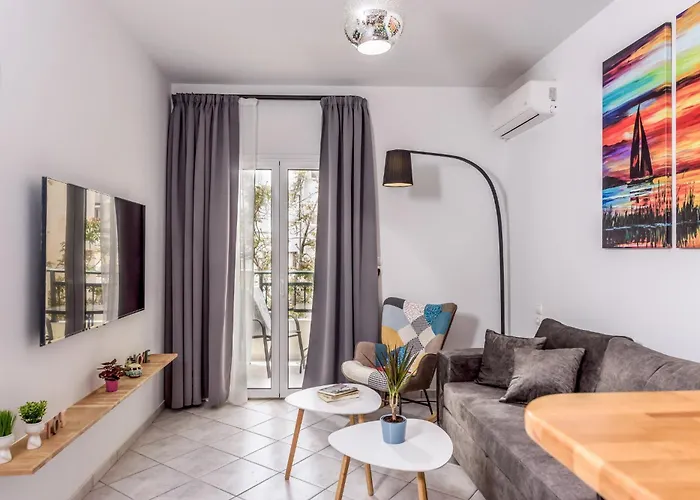 Astrinos Penthouse Central Old Town Netflix & Balcony